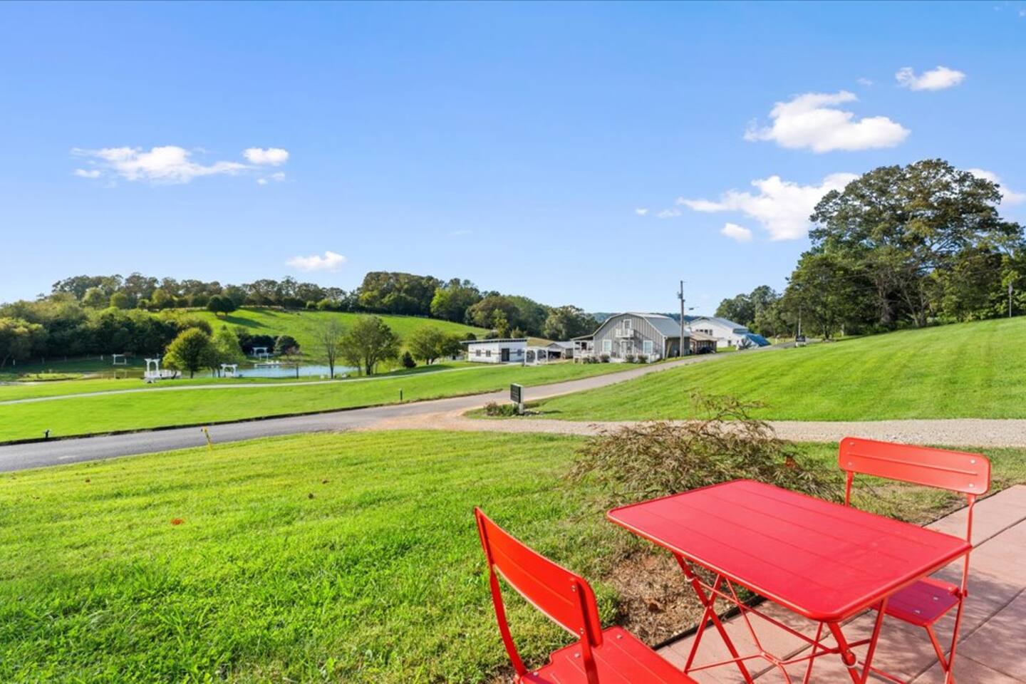 Barndo 1AN at Cedar Pond Farms — one-bedroom barndominium suite lodging on the farm, with the Highland herd a short walk away.