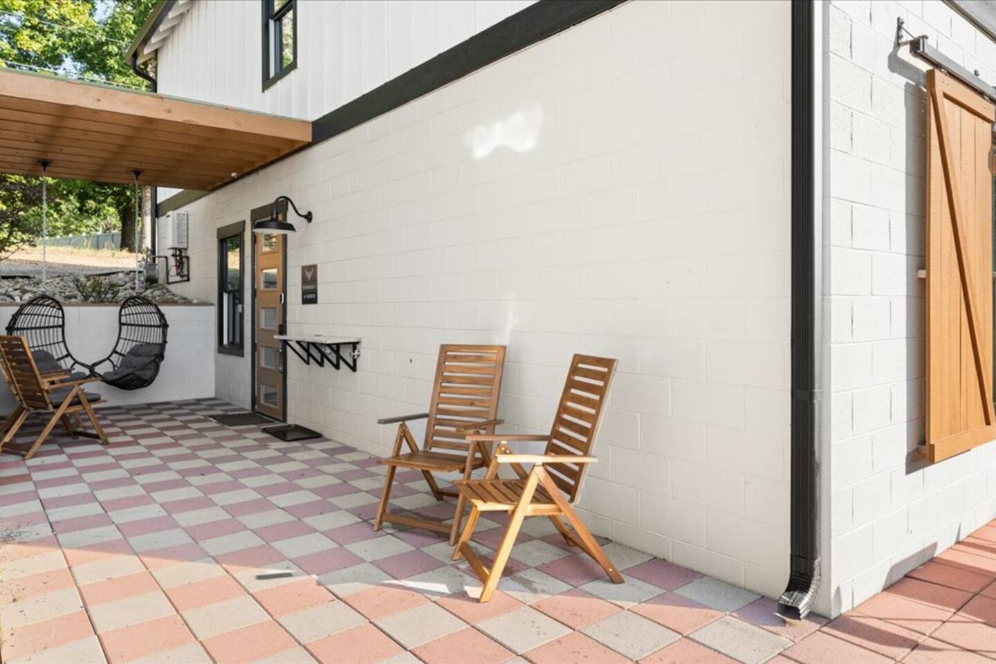 Barndo 1AN at Cedar Pond Farms in Jefferson City — a one-bedroom barndominium suite on a working farm with Scottish Highland cattle.