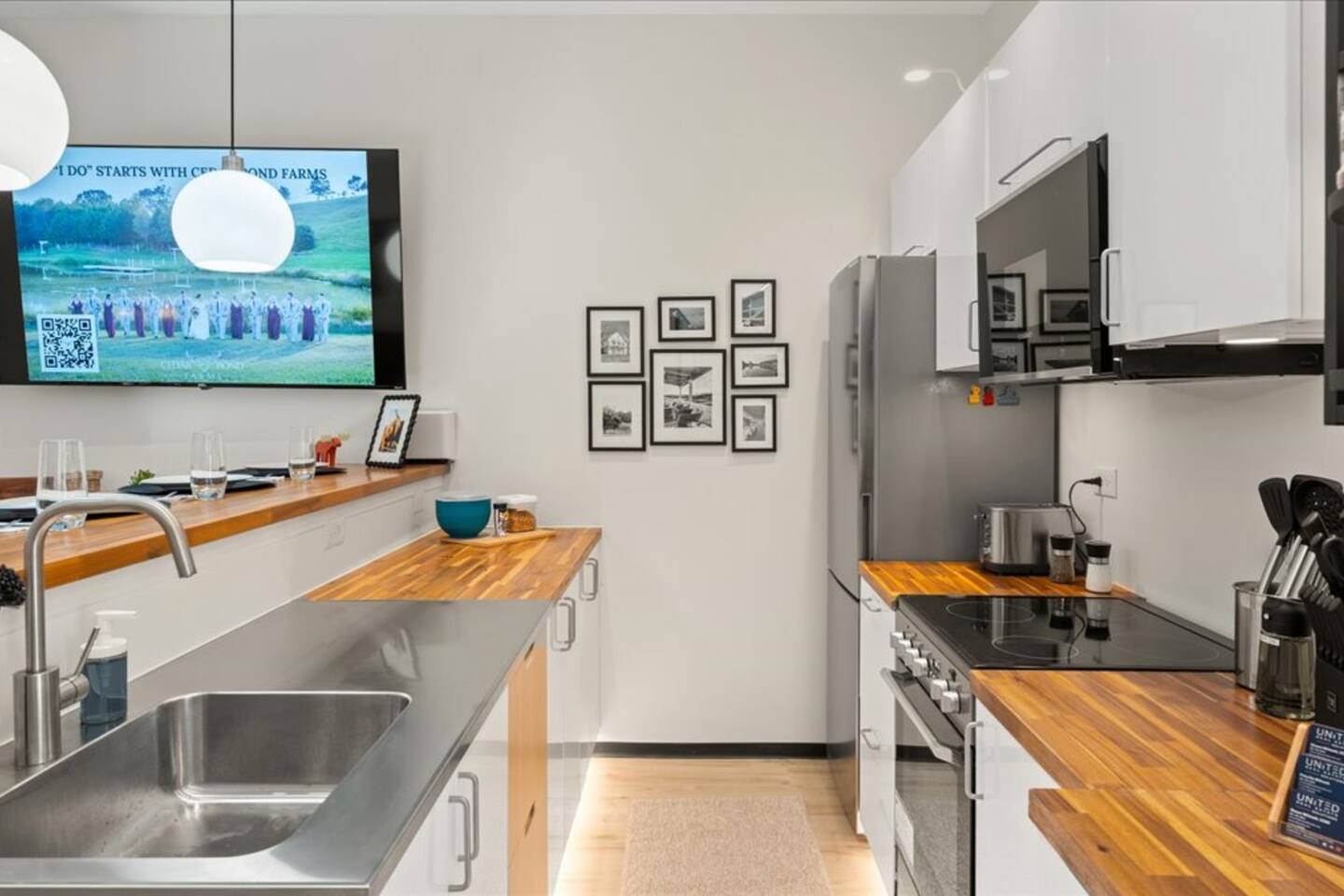 Barndo 1AS at Cedar Pond Farms in Jefferson City — a one-bedroom barndominium suite on a working farm with Scottish Highland cattle.